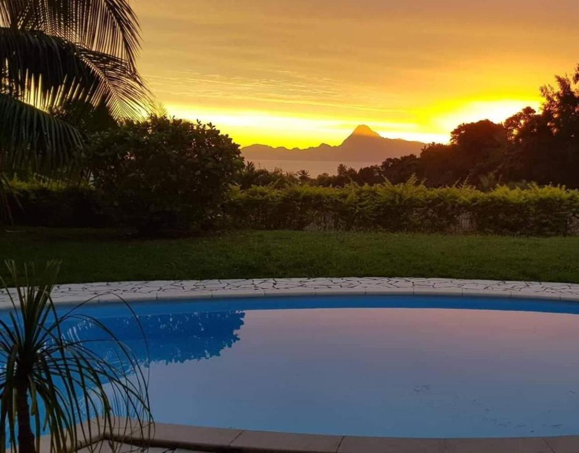 Le Tiki Rouge Villa Punaauia  Exteriör bild